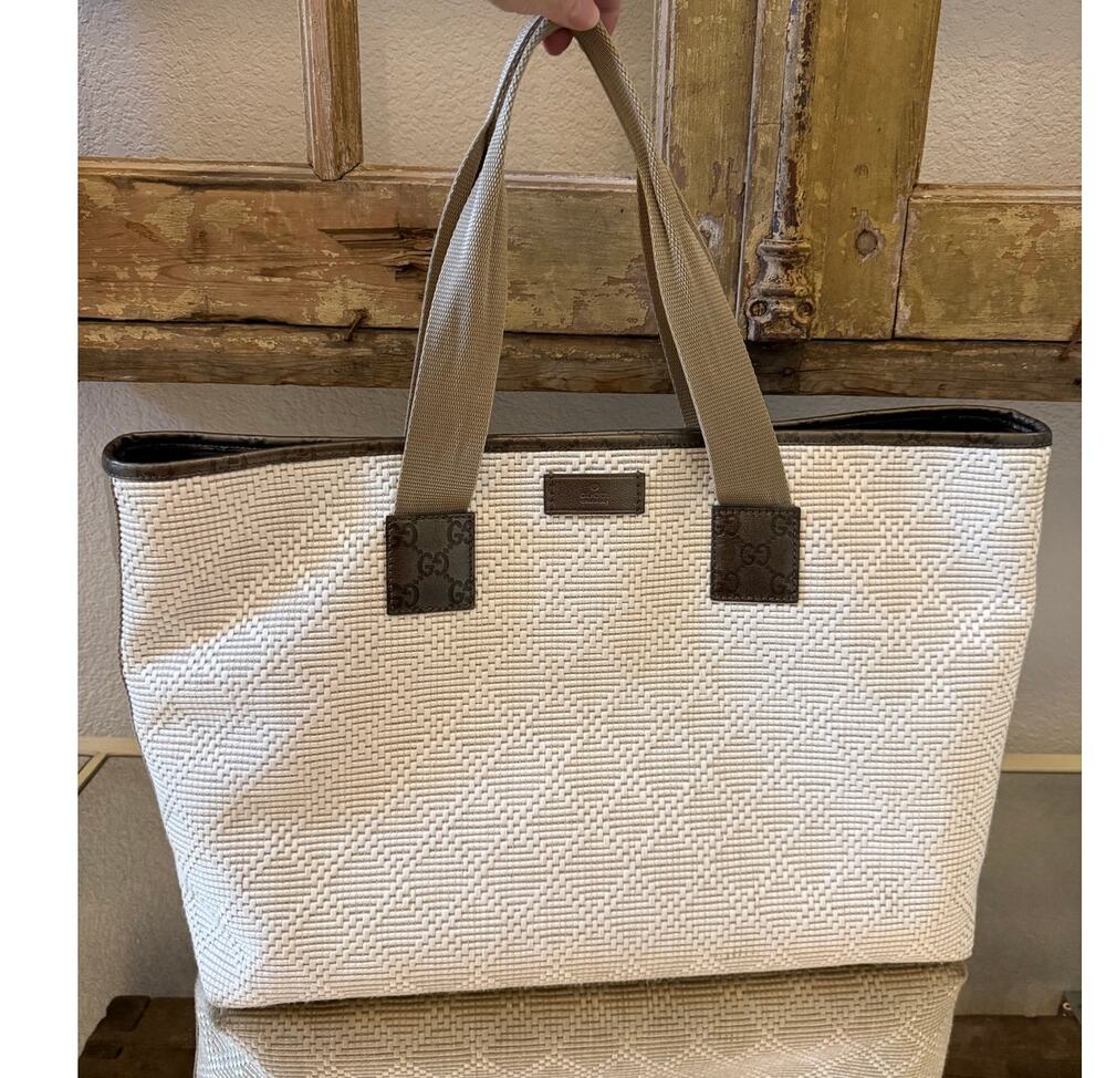 GUCCI GG Signature White Diamante Raffia Tote Purse Handbag Neutrals